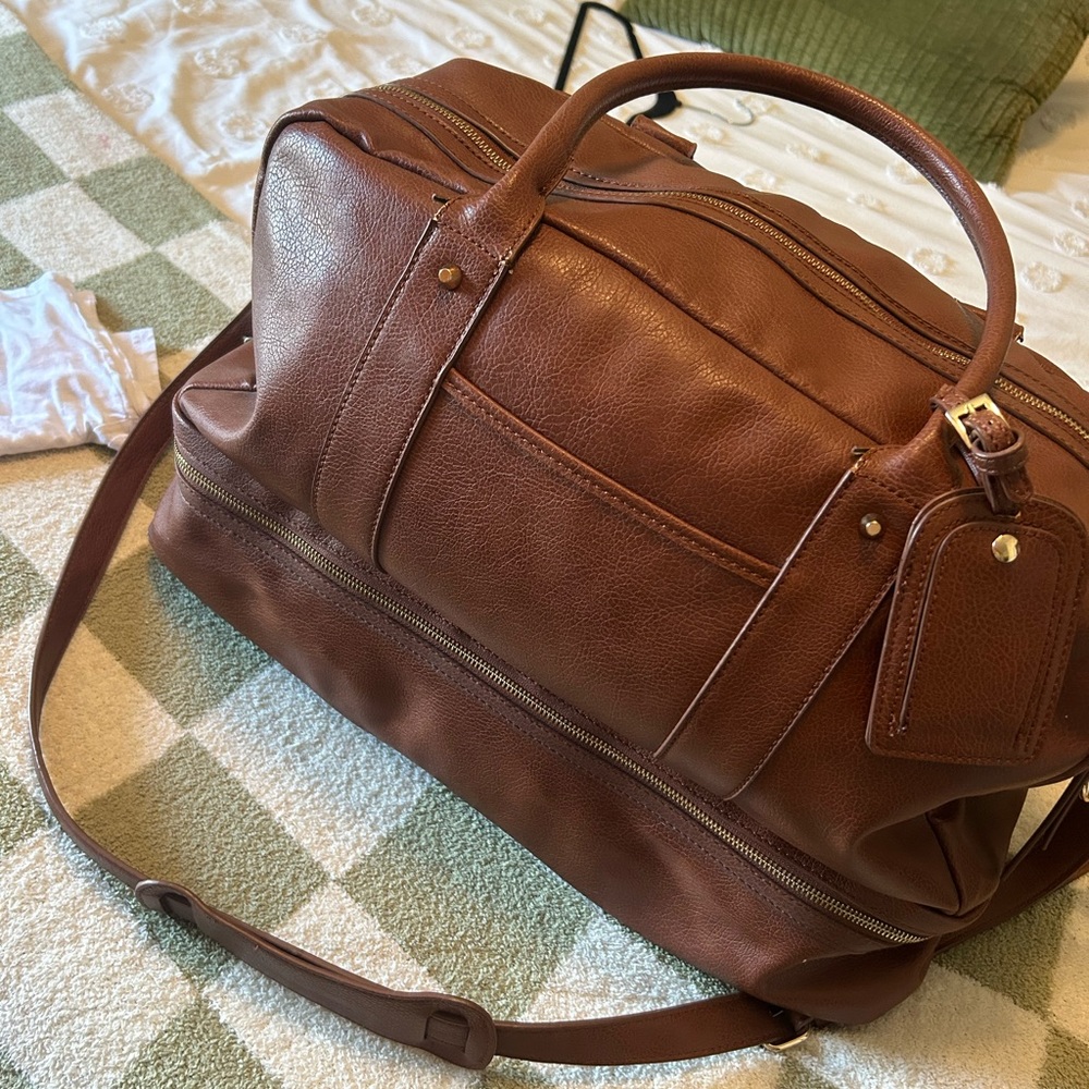 WEEKENDER BAG